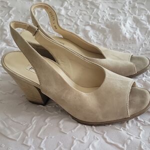 NWOT Paul Green Suede Slingback Peeptoe Heels